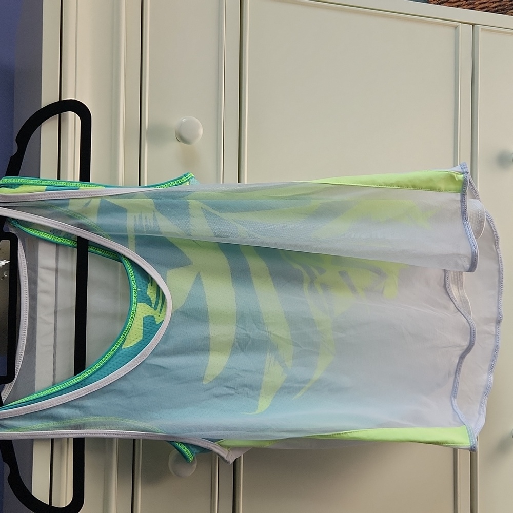 Lucky in Love Size Medium (M) Tennis Shirt, White, Green Yellow